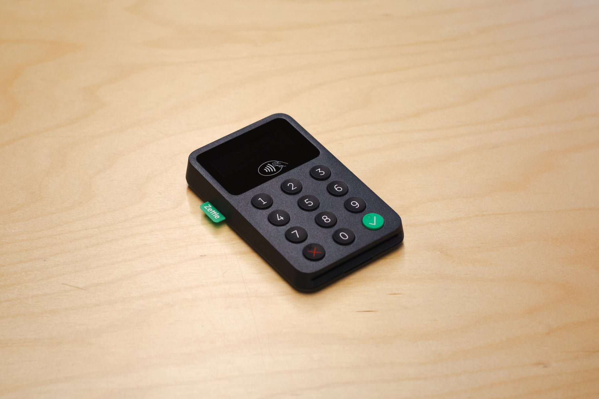 Zettle Card Reader connects to your tablet or smartphone wirelessly